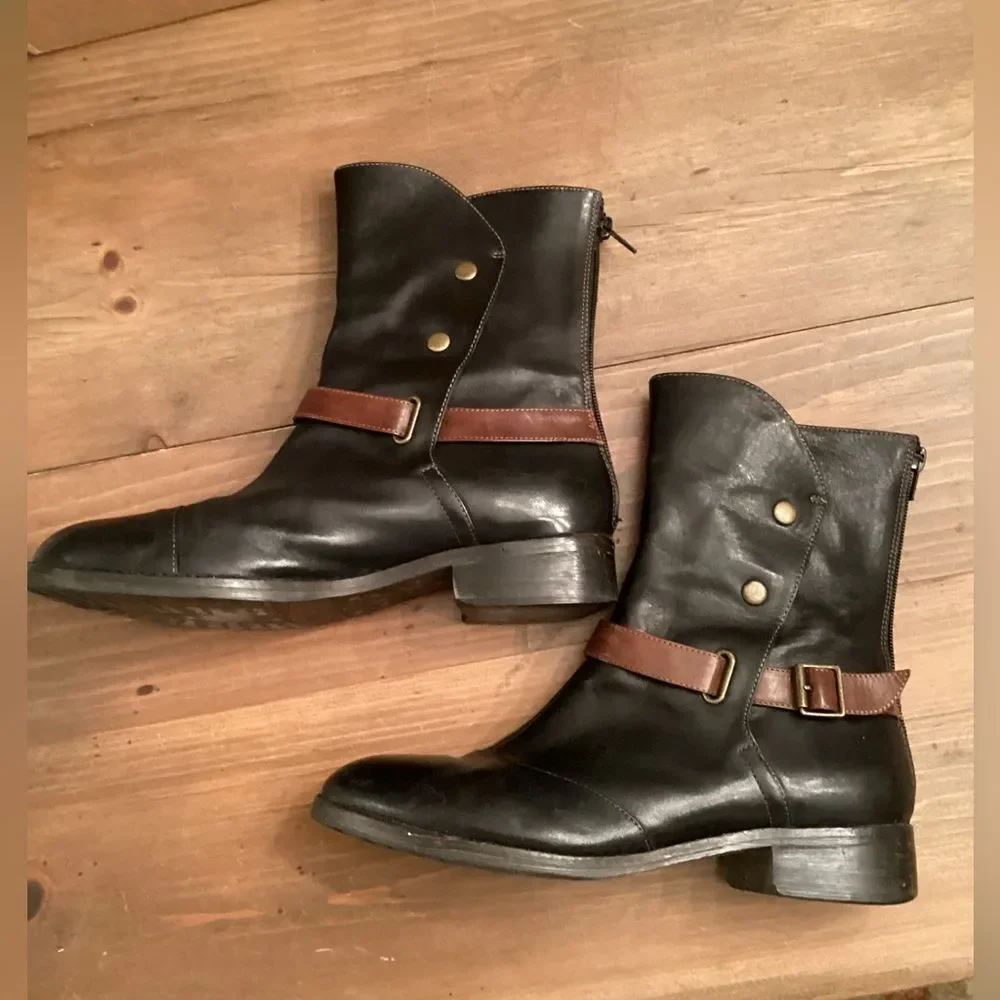 ANTHROPOLOGIE EVERYBODY BOOTS BY BZ MODA SIZE 39.5 BELTED LEATHER MOTO BOOTS